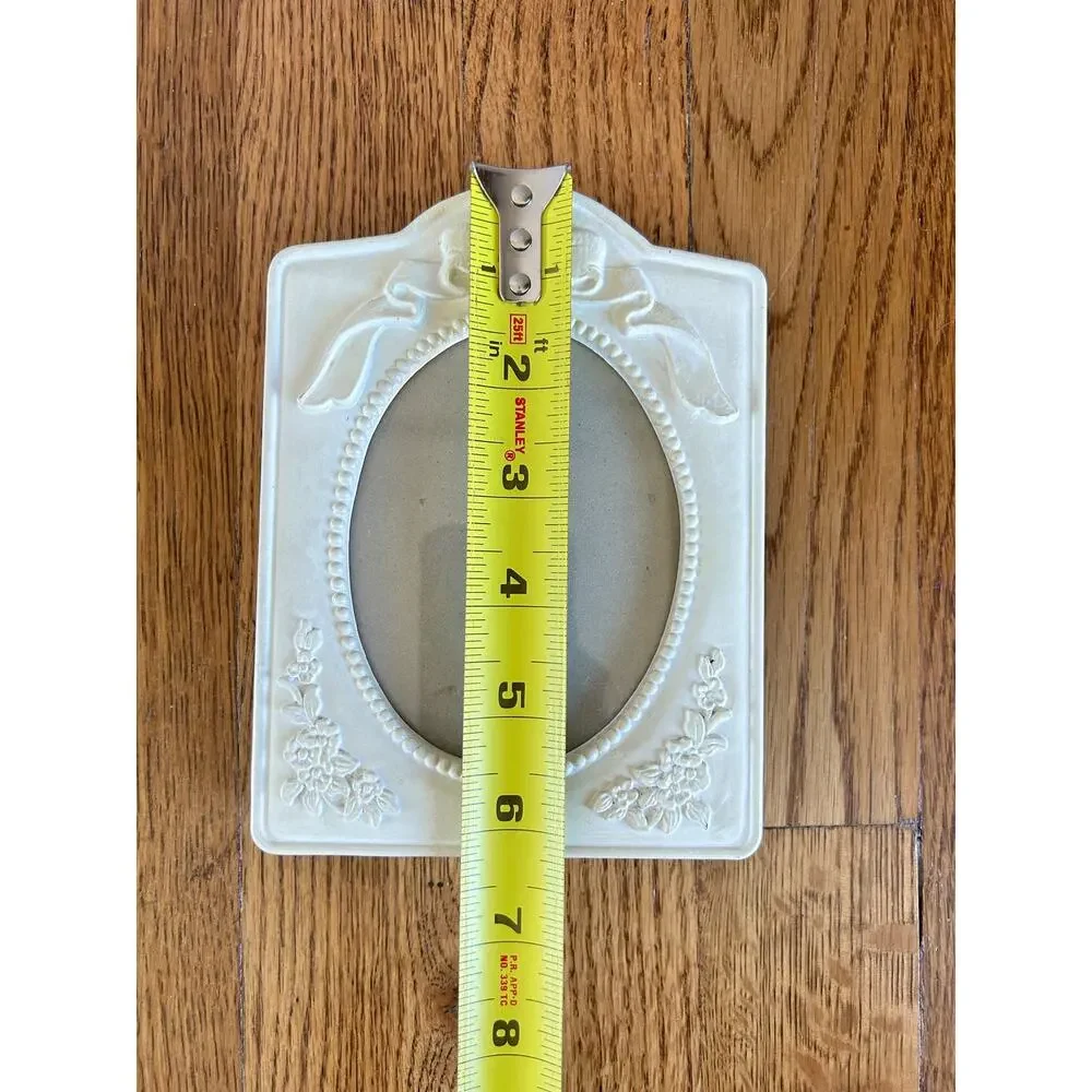 Vintage Ivory Ornate Oval Picture Frame, Raised Bow & Floral Details